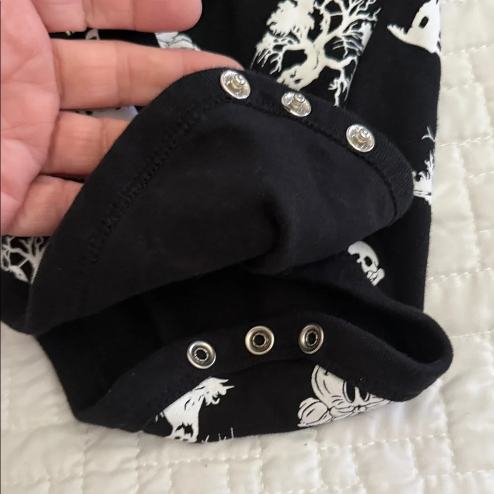 Disney Baby Halloween one piece bodysuit  3-6 months - Picture 6 of 6